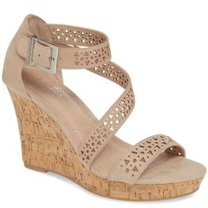Charles Beige / Nude Wedge